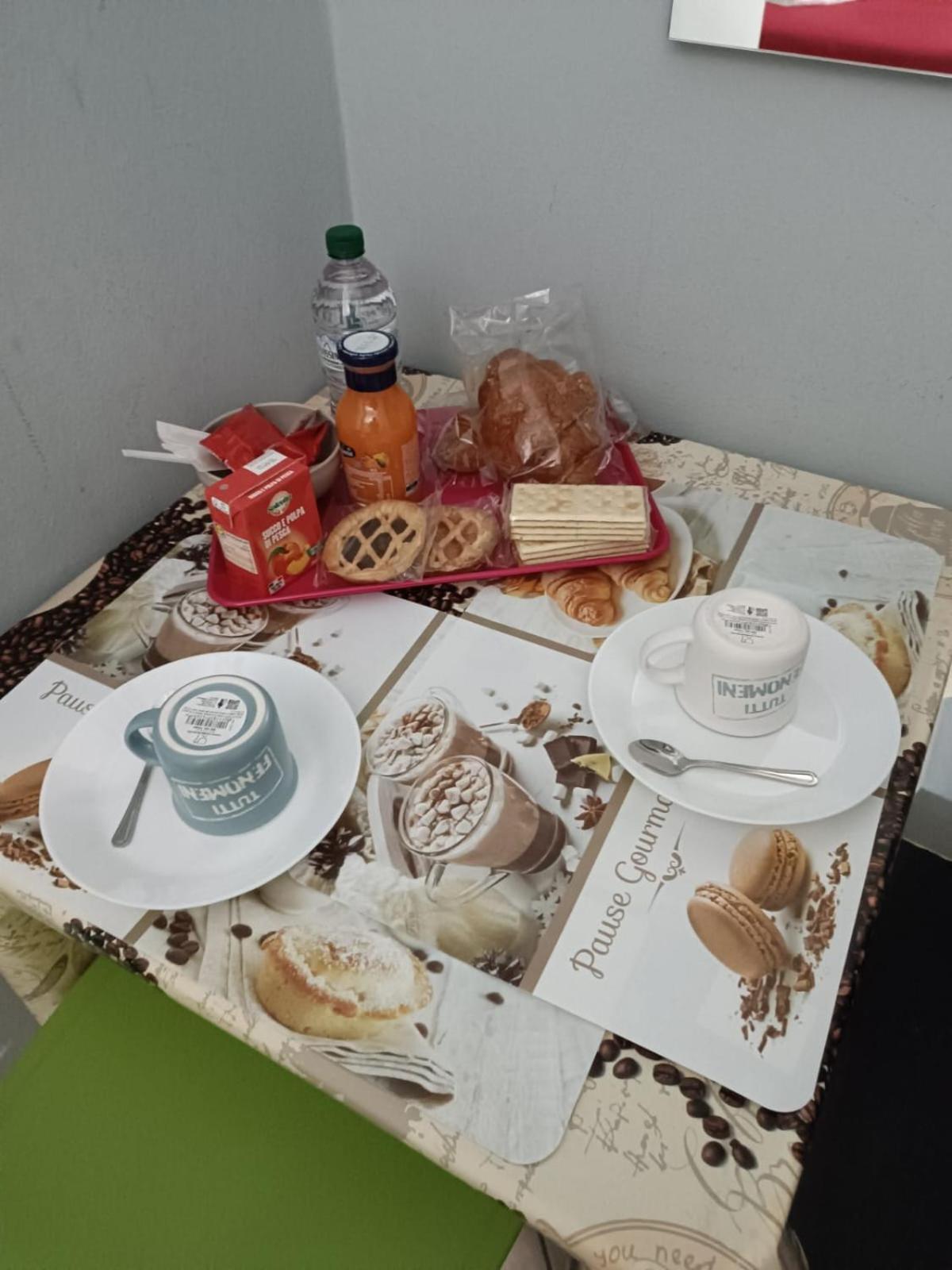 Residence Checkin A Richiesta Πάρμα Εξωτερικό φωτογραφία